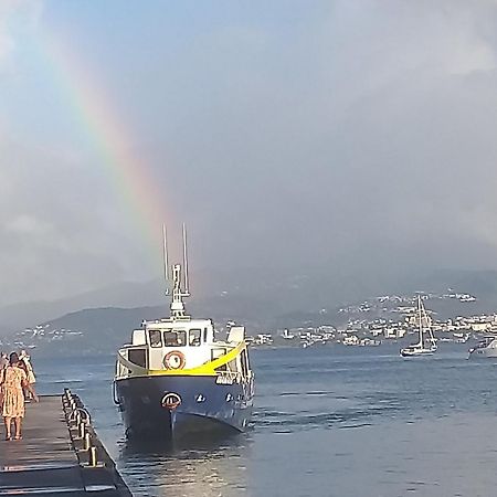 chambre chez l habitant sur la plage les pieds dans l eau, wifi Quartiers Anse a l'Ane Extérieur photo